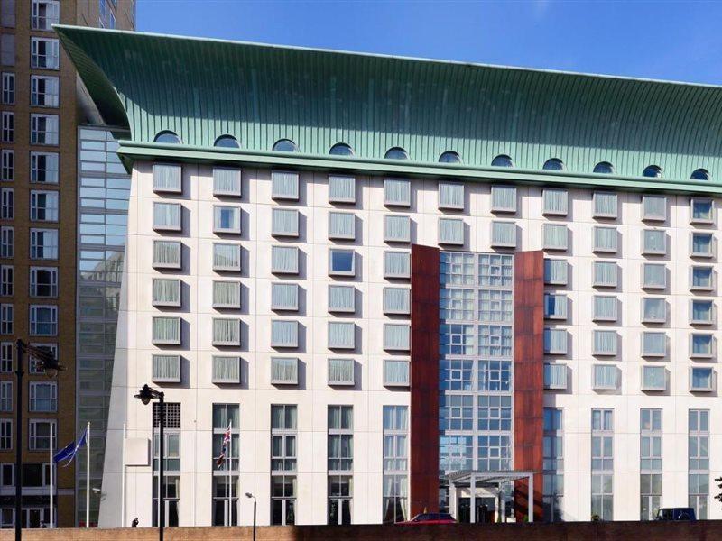 فندق كاناري ريفرسايد بلازا لندن المظهر الخارجي الصورة The new building of the University of East London