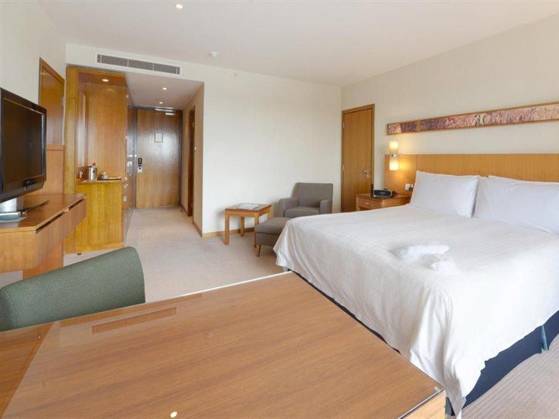 فندق كاناري ريفرسايد بلازا لندن المظهر الخارجي الصورة A room at the hotel