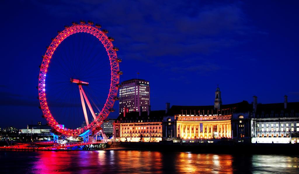فندق كاناري ريفرسايد بلازا لندن المظهر الخارجي الصورة The London Eye at night