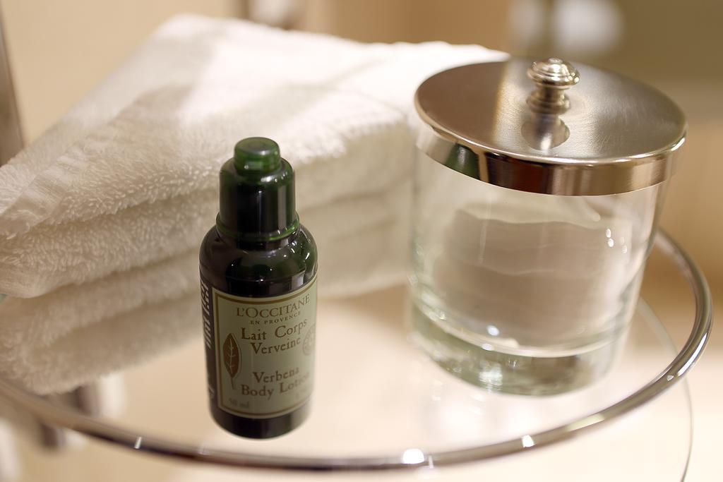 فندق كاناري ريفرسايد بلازا لندن المظهر الخارجي الصورة L'OCCITANE Verbena Hand Cream
